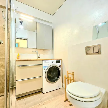 Mamaia-nordcom Exclusiviste Zev * Navodari